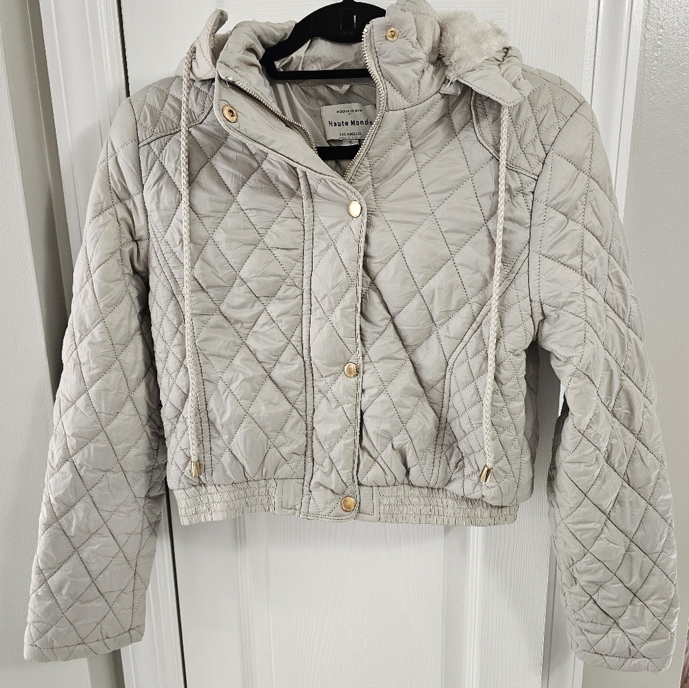 Haute Monde Los Angeles Cream Hooded Puffer Jacket, Cropped, Size Small